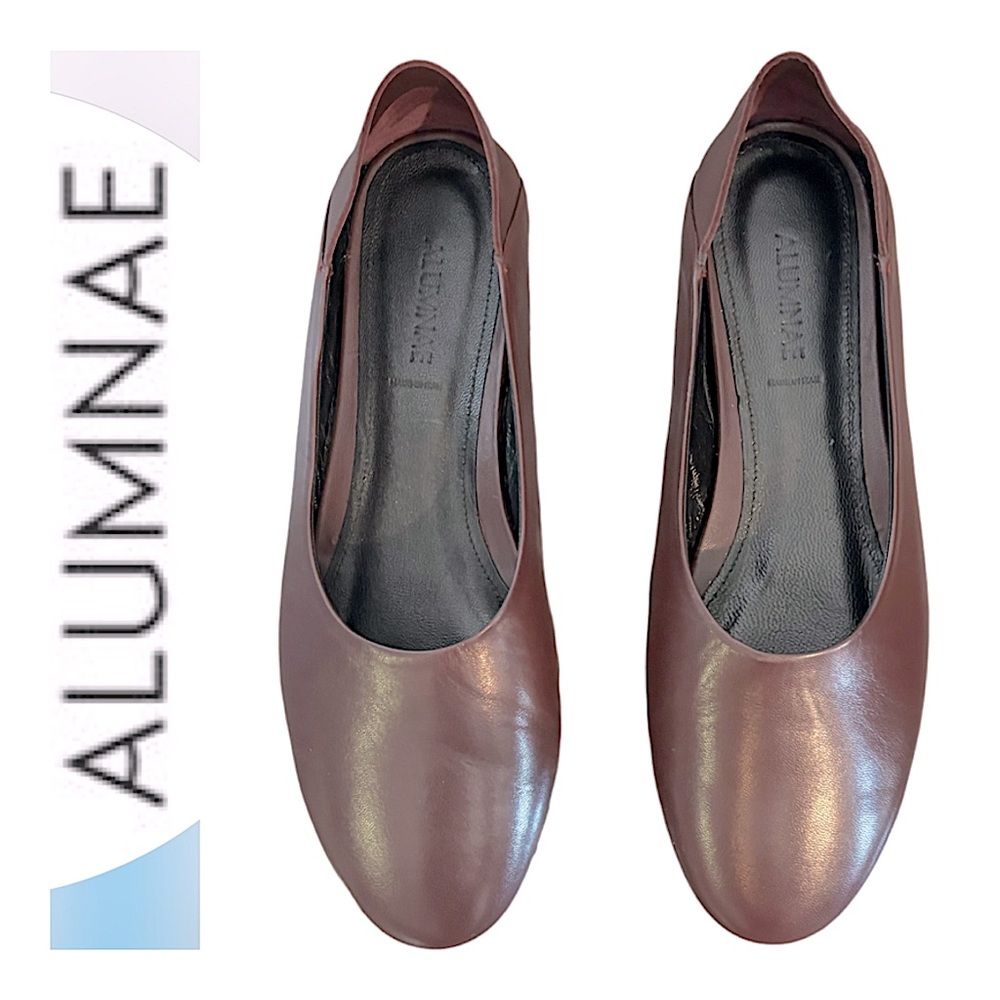 ALUMNAE Burgundy Leather Flats Size 39/ 8.5 US
